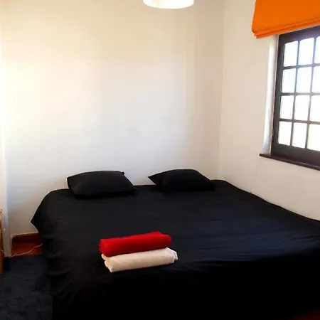 Surfmoments House & School Πανσιόν Baleal