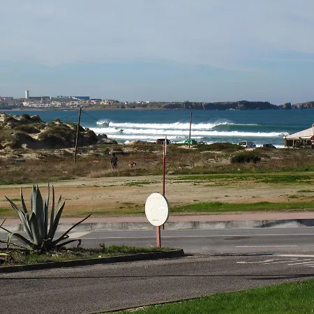 Πανσιόν Surfmoments House & School 2*