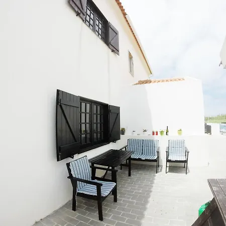 Surfmoments House & School Πανσιόν 2*